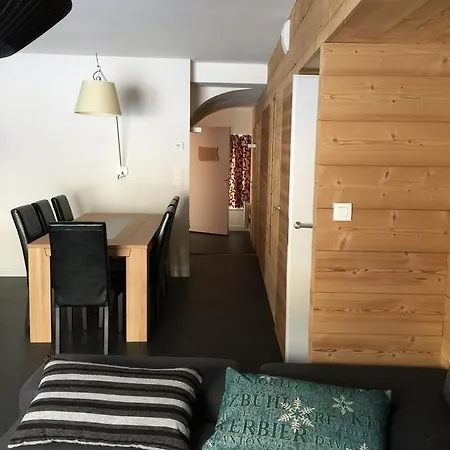 Maison Aya